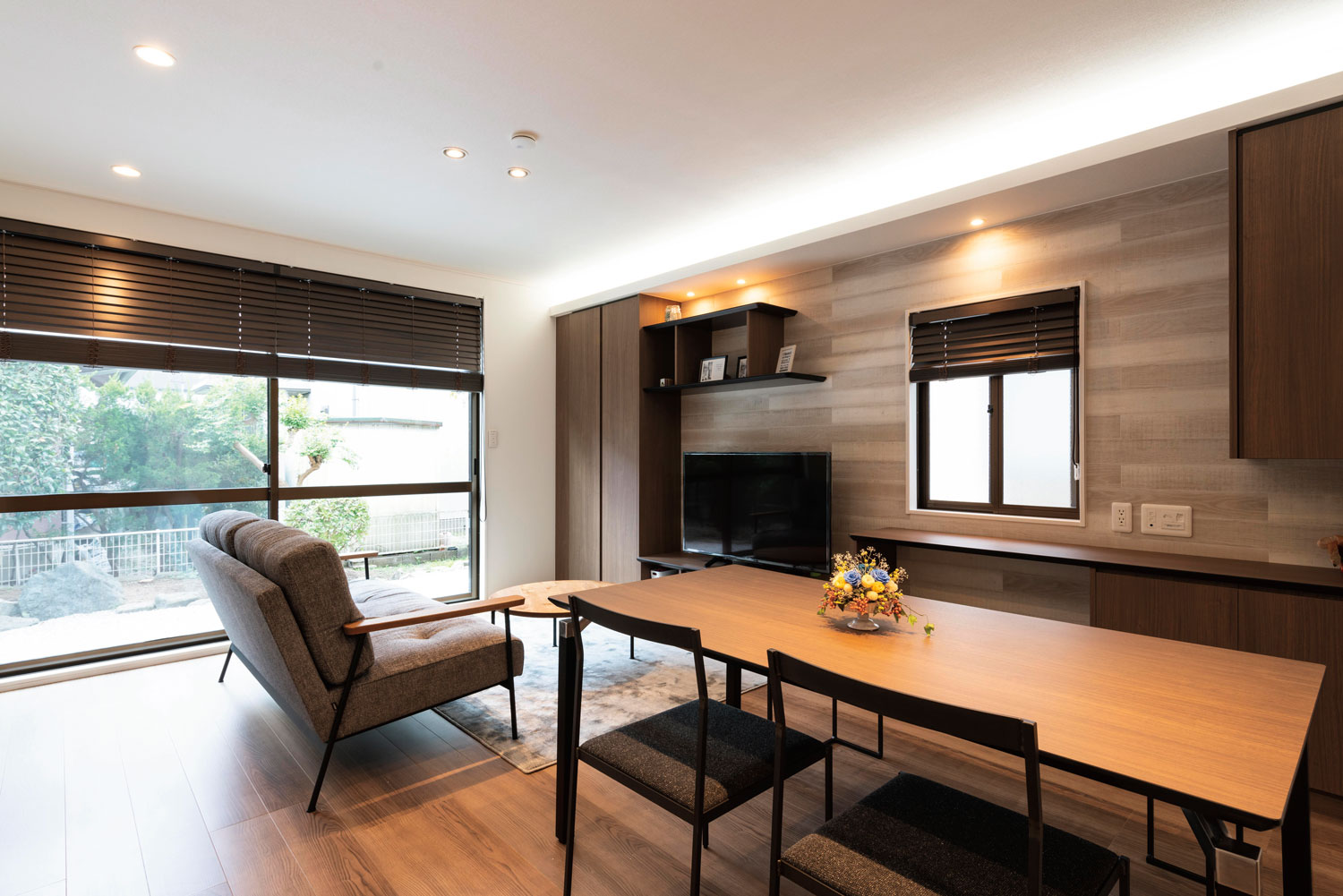 Residence | Wall,Furniture