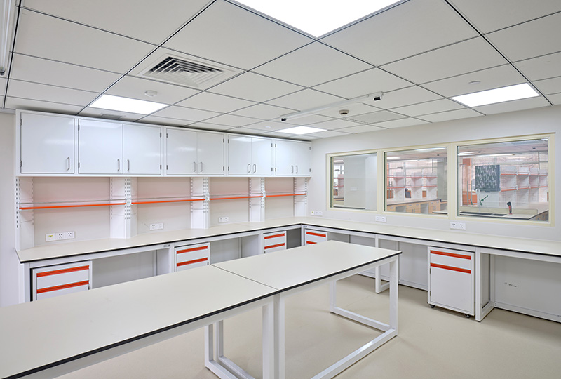  Laboratory Countertop